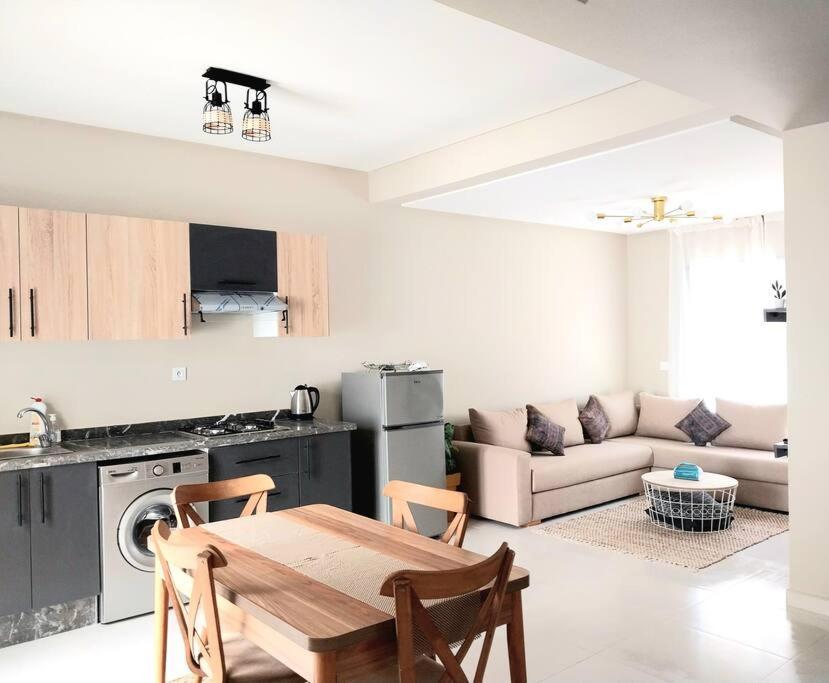 Appartement Cosy Proche Aeroport Deroua エクステリア 写真