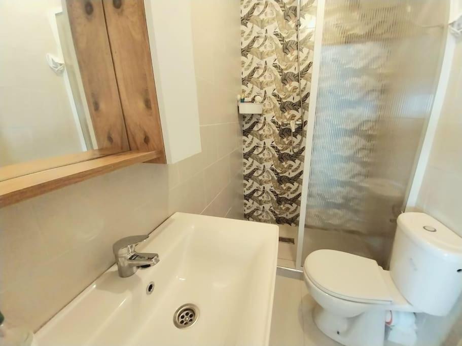 Appartement Cosy Proche Aeroport Deroua エクステリア 写真